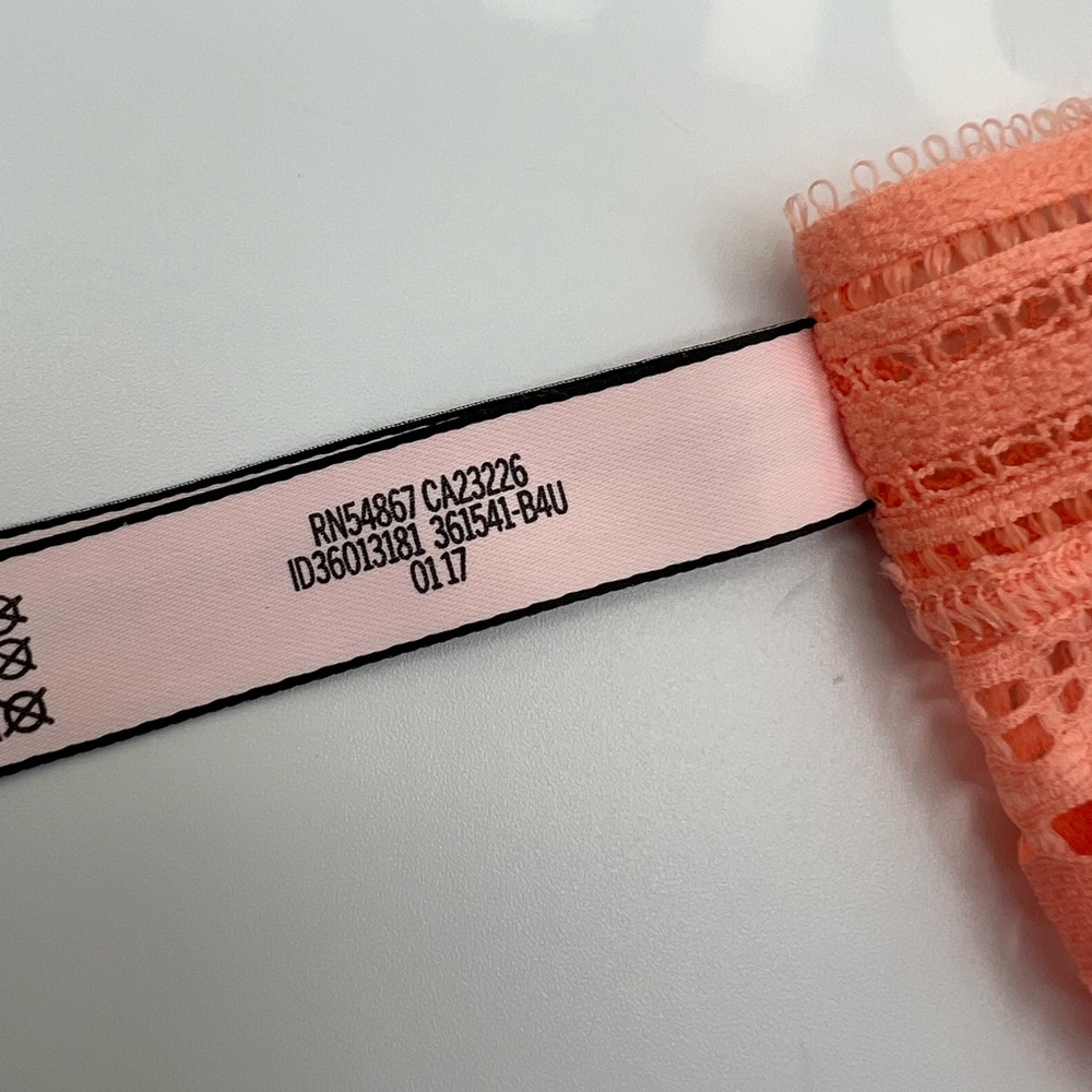 🍑 Victoria’s Secret Neon Coral Lace Lingerie Set (36DD + M) 🍑 - Picture 10 of 11